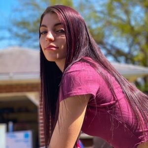 Meet your Posher, Lexi